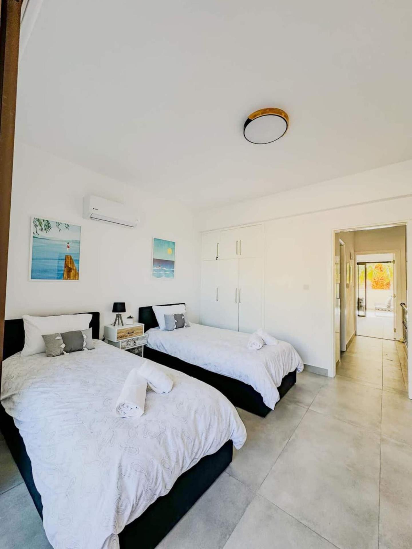 Queens Gardens Paradise Vip, Pool, Mall, Sea Paphos Ngoại thất bức ảnh